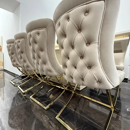Luxury Gold Budapest