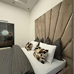 Luxury Gold شقة بودابست